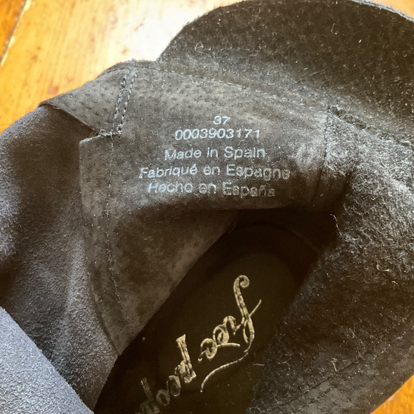 Free People Jack Zip Boot in Onyx suede platform boot. Size 37 - Picture 12 of 13